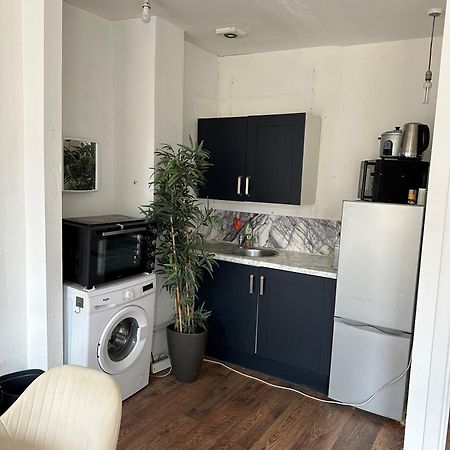One Bed Victorian Flat,10 Min Walk To Paddington, Sleeps 4, Pet-Friendly Appartement Londen Buitenkant foto