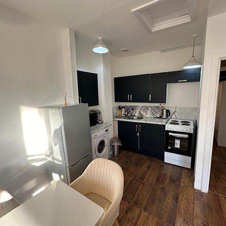 One Bed Victorian Flat,10 Min Walk To Paddington, Sleeps 4, Pet-Friendly Appartement Londen Buitenkant foto